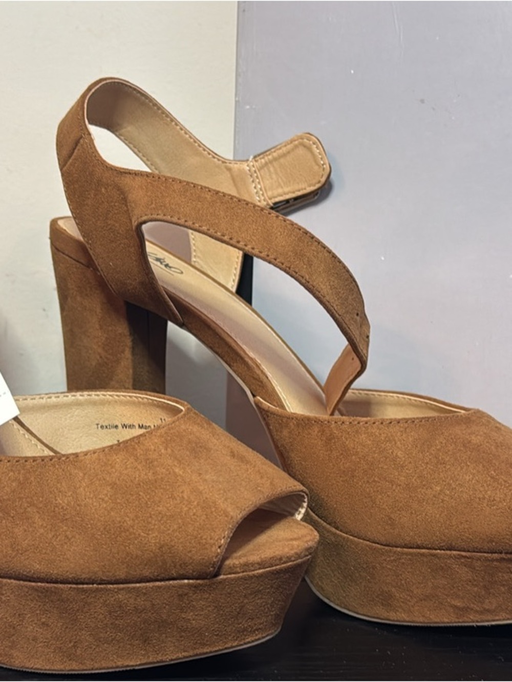 Women’s Suede Platform Sandal in Brown